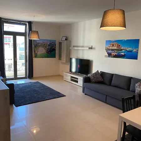 Berga Exclusive 4 Apartment Bari